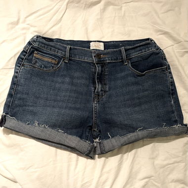 Levi’s 515 Cutoff Denim Shorts Size 8