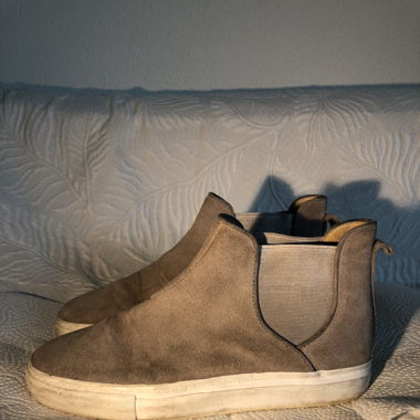 Wildleder Schuh