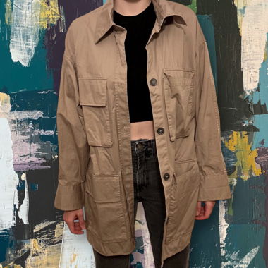 Giacca beige oversize con tasche