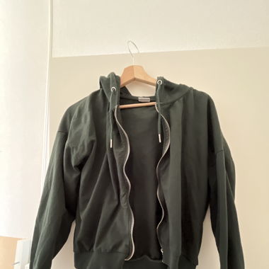 Dunkelgrüne Sweatshirtjacke