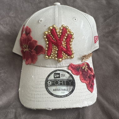 Cappellino New Era NY personalizzato con look vissuto