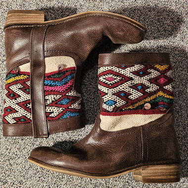 HOWSTY Lederstiefeletten Gr. 38