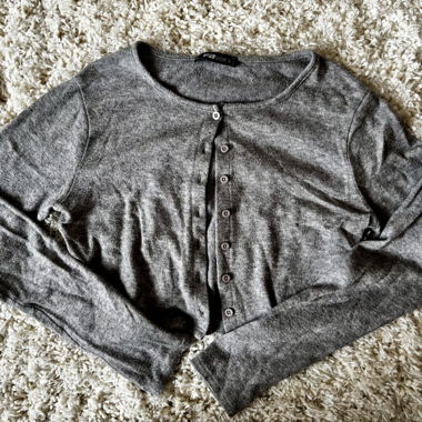 Veste en tricot gris pour femmes