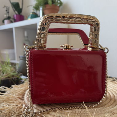 Sac à main rouge de soirée 