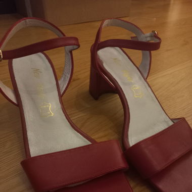Rote New Style heels