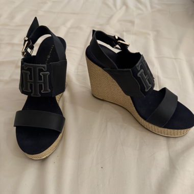 Sandali con zeppa Tommy Hilfiger