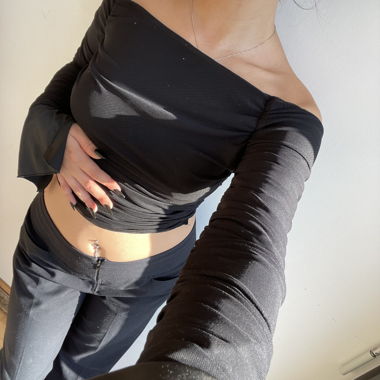 black ruched top