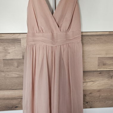 Robe rose à bretelles