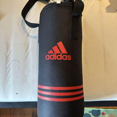 Sac de boxe Adidas à suspendre