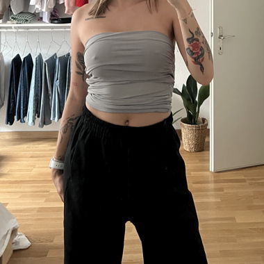Rückenfreies Top