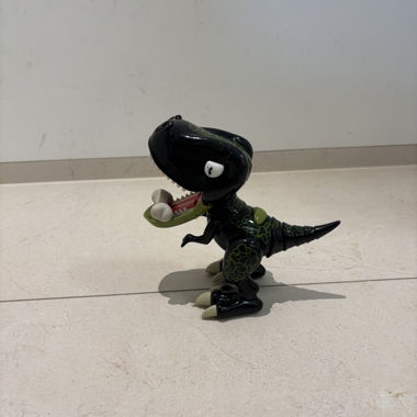 Kleines Dinosaurier-Spielzeugfigur