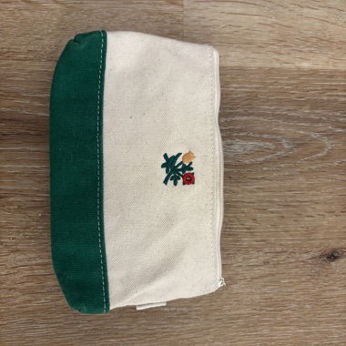 Pouch di Aimé Leon Dore