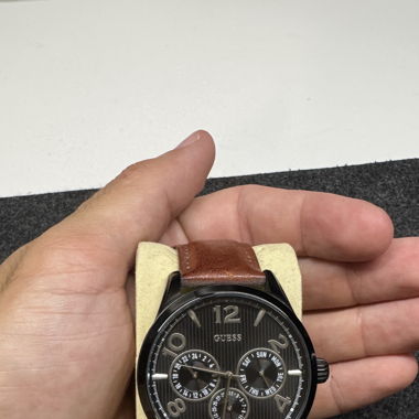 Guess Uhr