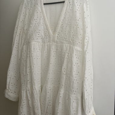 Abito in pizzo bianco