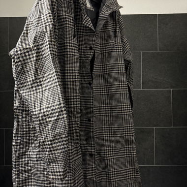 Rain coat “chequered” look