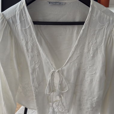 Blusa bianca Stradivarius