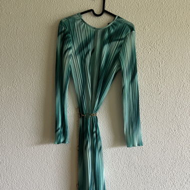 Luftiges Maxi Kleid mit Accessoires 
