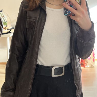 Braune Lederjacke