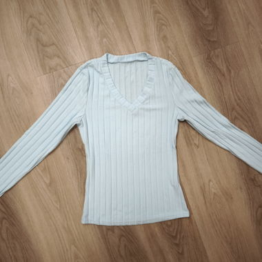 Super-soft light blue sweater, unworn