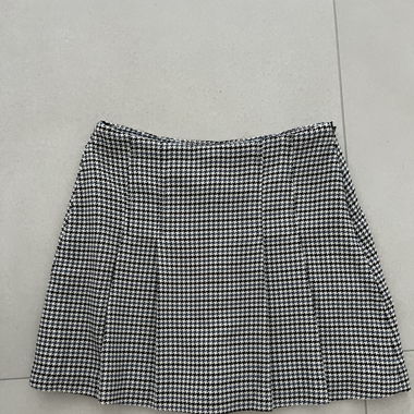 Jupe short plissée Zara 