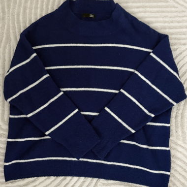 Gestreifter Strickpullover