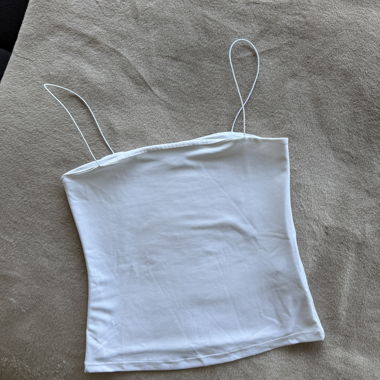 Top Bianco a Spalline Sottili