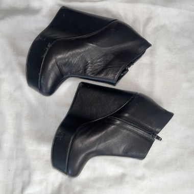 Niedliche Keilabsatz-Lederschuhe