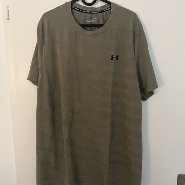 T-shirt Under Armour XXL