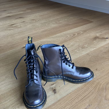 Dr. Martens