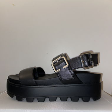 Koi Footwear