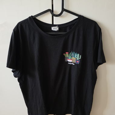 T-shirt nero Pimkie con motivo cactus