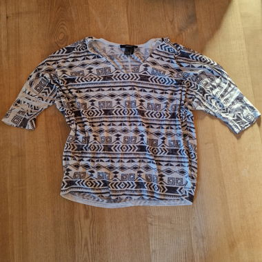 T-shirt Geometrico