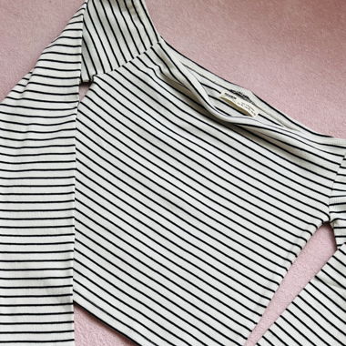 White and black T-Shirt