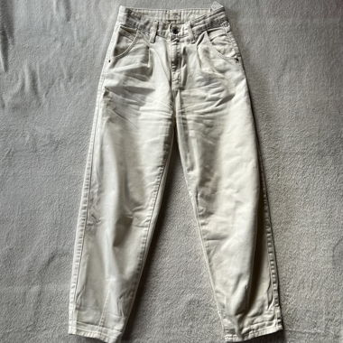Weisse Mom Jeans