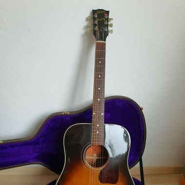 Gibson J-45 125th Anniversary
