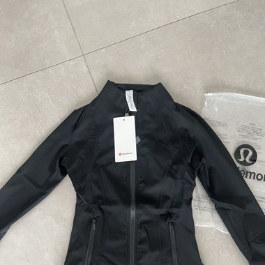 Lululemon Jacke NEU