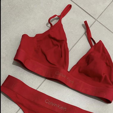 Ensemble Calvin Klein neuf