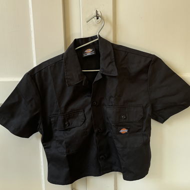 Dickies black short-sleeve shirt