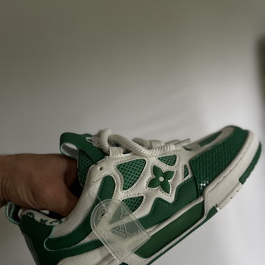 Lv Skates green (without Box)