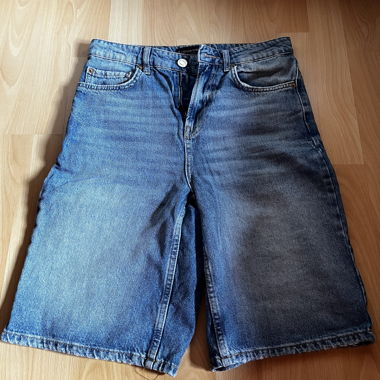 Stradivarius denim shorts