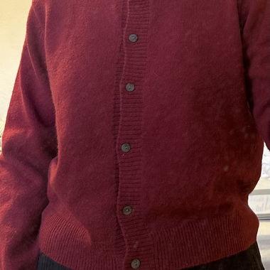 Cardigan en maille rouge