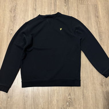 Pull noir Lyle & Scott
