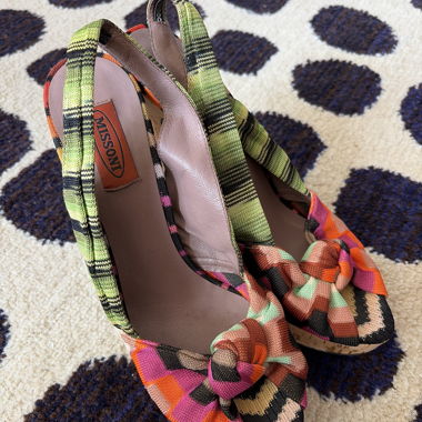 Scarpe vintage Missoni con tacco platform e punta aperta