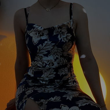 Abendkleid mit Blumen