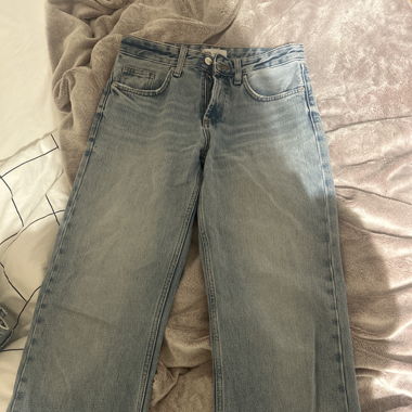 Blaue straight leg Jeans 