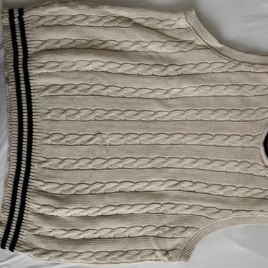 Cream-white knitted vest