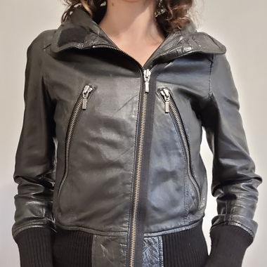 Blouson en Cuir "YES OR NO" noir Taille S