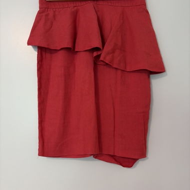 Korallfarbener Peplum Bleistiftrock aus Leinen