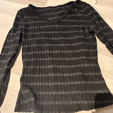 Maglione in maglia rigato nero