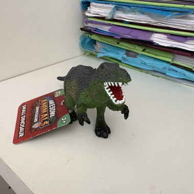 Petite figurine de dinosaure